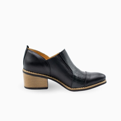 ZAPATO 35-40 NEGRO CROC