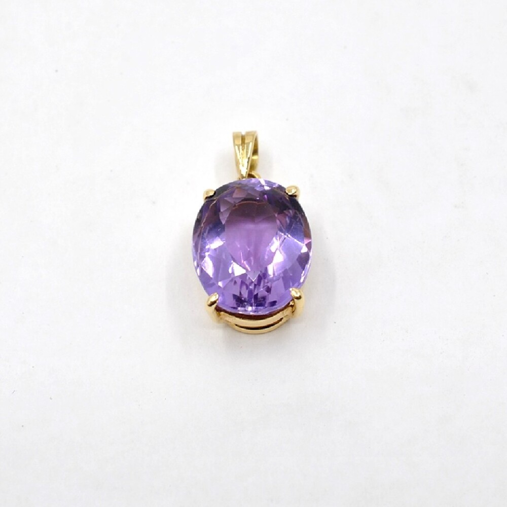 Dije En Oro 18K Y Amatista Sellado H.Stern Dije En Oro 18K Y Amatista Sellado H.Stern