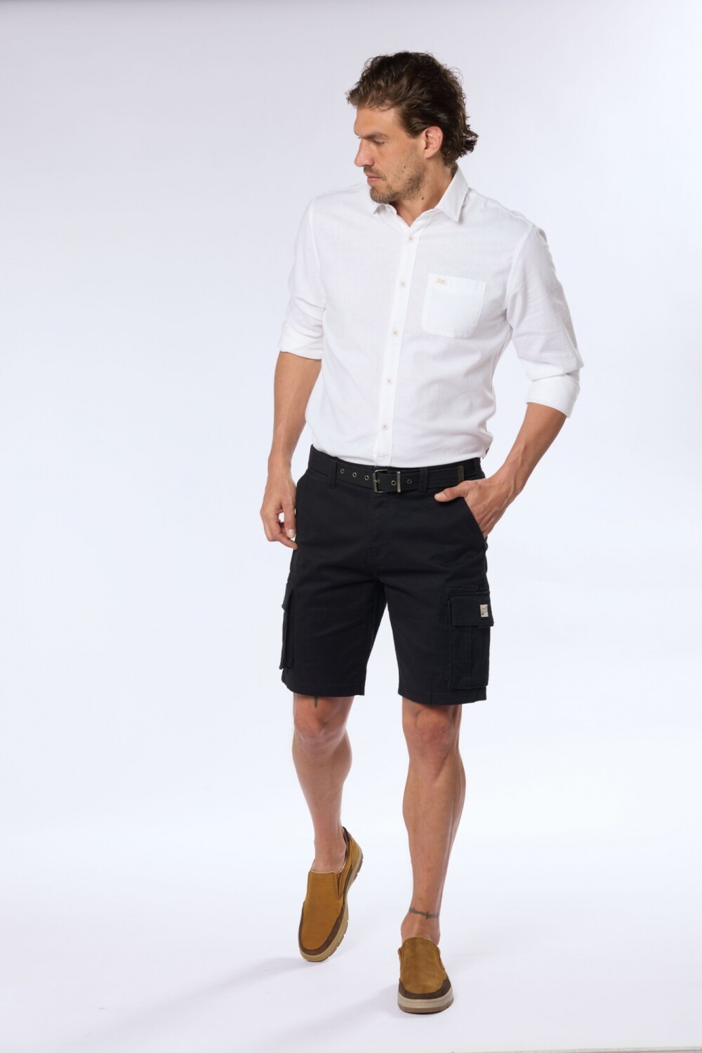 BERMUDA CARGO Negro