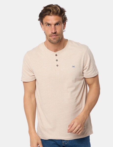 REMERA LISA CON BOTONES Beige