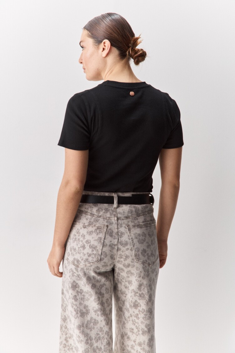 REMERA AGAVE Negro