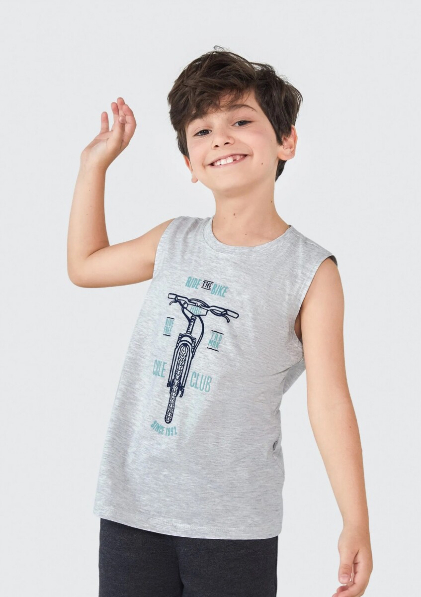 MUSCULOSA INFANTIL CON ESTAMPA - GRIS 