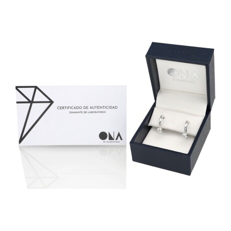 Par de aros de plata 925 con Diamante de Laboratorio, 0.32 cts. Par de aros de plata 925 con Diamante de Laboratorio, 0.32 cts.