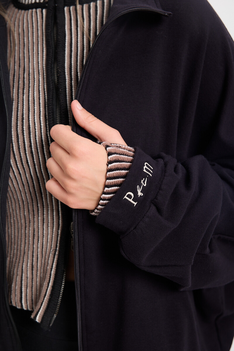 Campera Travel Negro