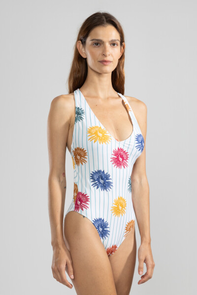LU ONE PIECE Bloomline White