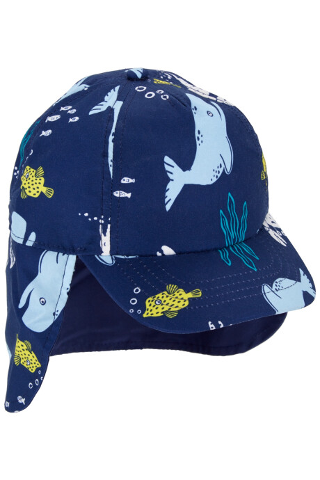 Gorra con visera y solapa, diseño ballenas Gorra con visera y solapa, diseño ballenas