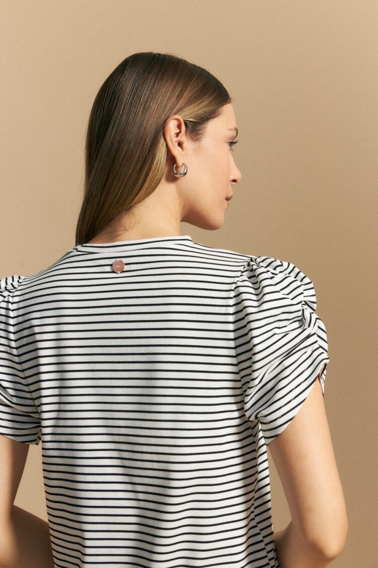 REMERA STRASBOURG Crudo