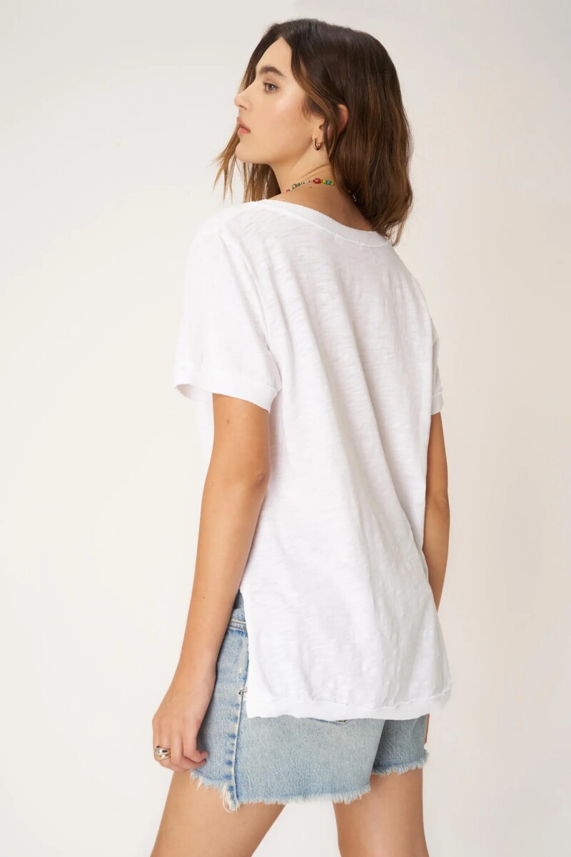 REMERA KNOCKOUT Blanco