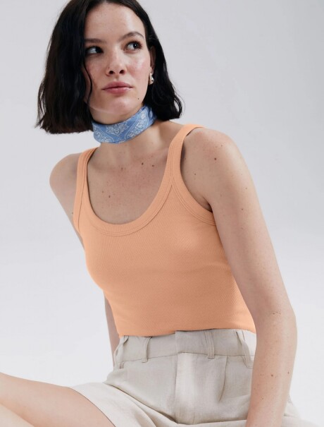 MUSCULOSA BÁSICA NARANJA