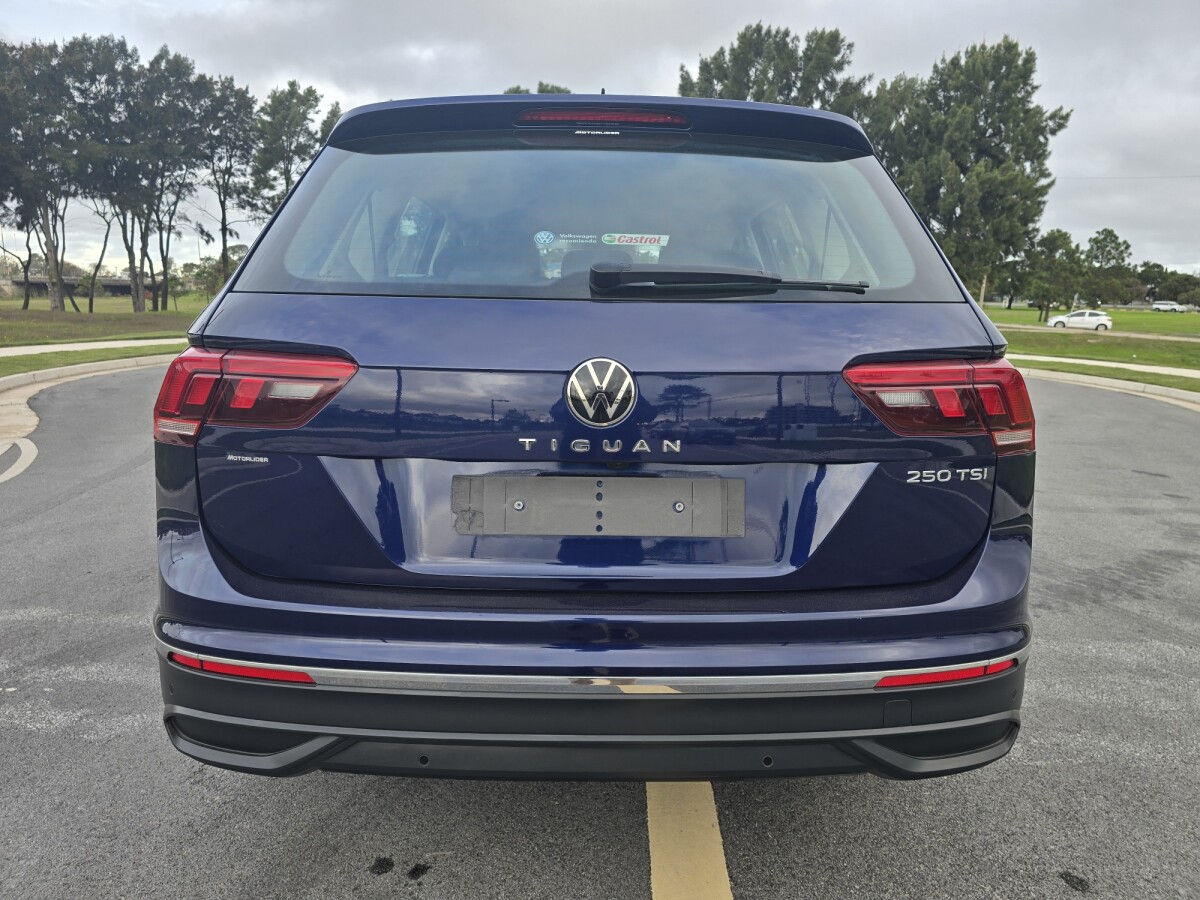 Volkswagen Tiguan Life 1.4 7Pax| Permuta / Financia Volkswagen Tiguan Life 1.4 7Pax| Permuta / Financia