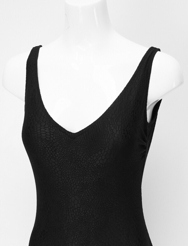 Malla Con Textura Escote V NEGRO