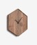 Reloj de pared hexagonal Zakie de madera maciza de acacia acabado natural 35,5 x 40,5 cm