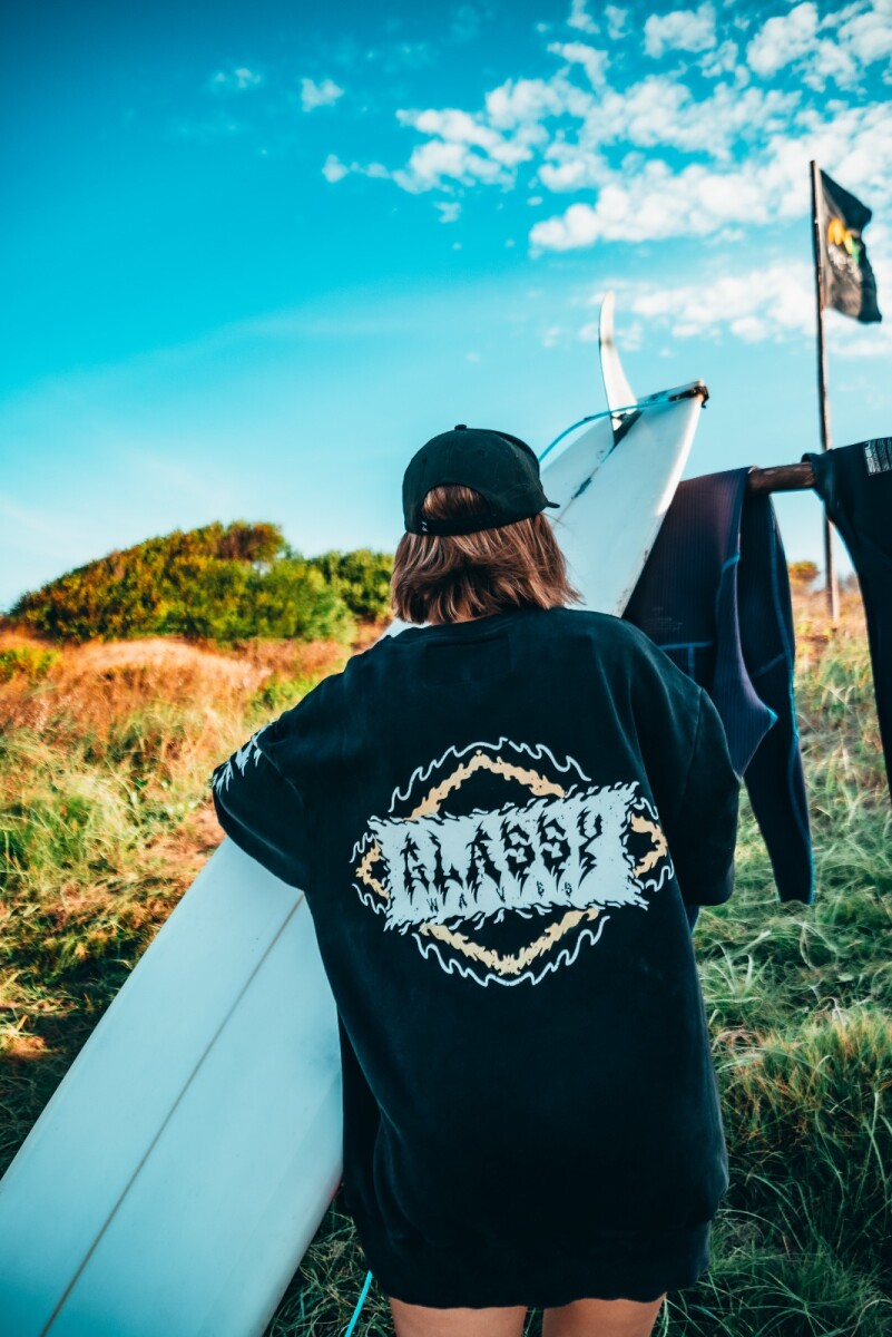 Buzo Flaming / Negro Wash 