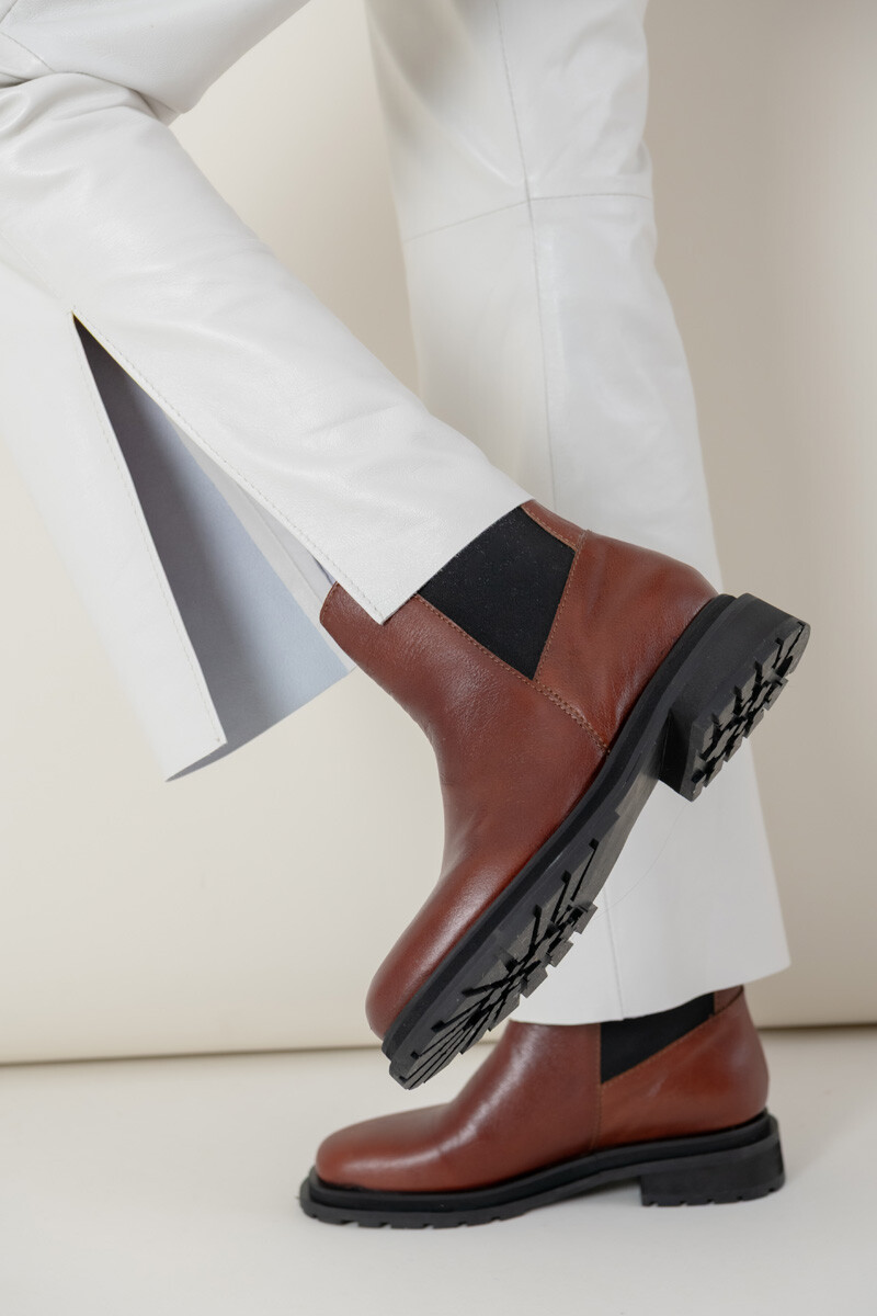 Bota Lola Whiskey