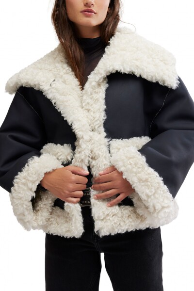 CHAQUETA KIKI Negro