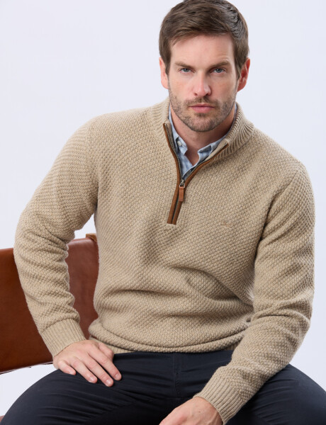 BUZO TEJIDO DE ABRIGO Beige