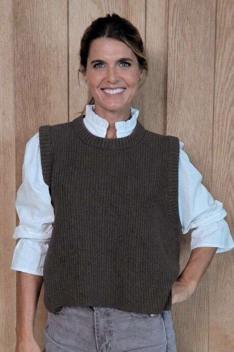 Chaleco Olivia Lambswool Chocolate