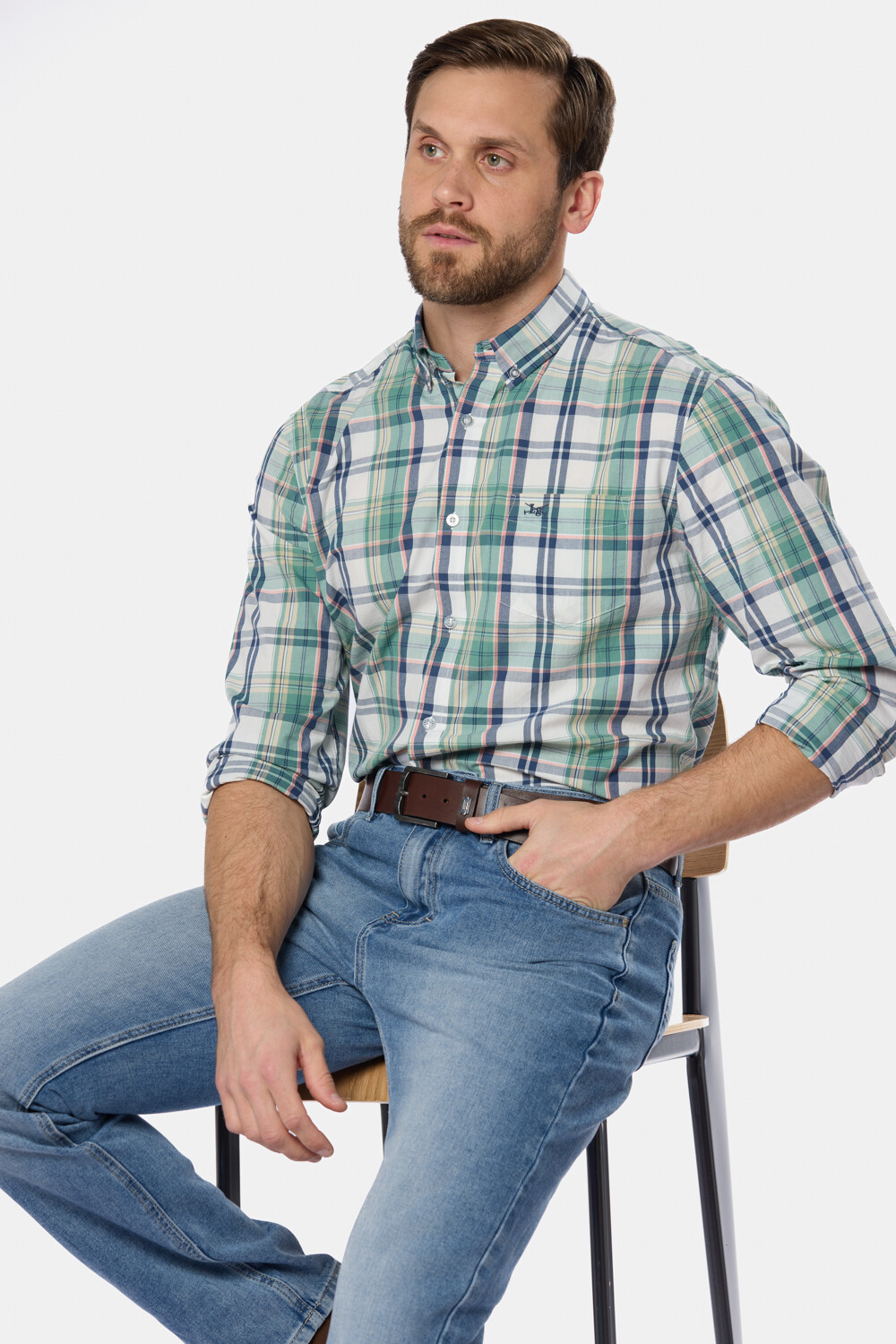 PANTALÓN DE JEAN CLÁSICO Azul claro