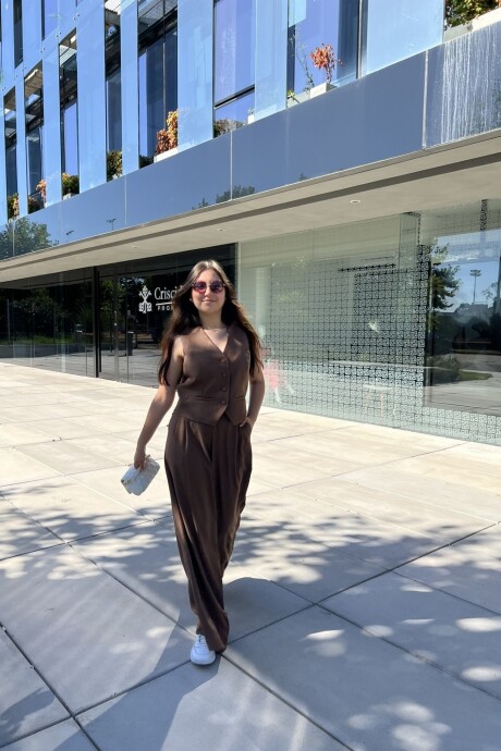 Chaleco Vanessa Marrón
