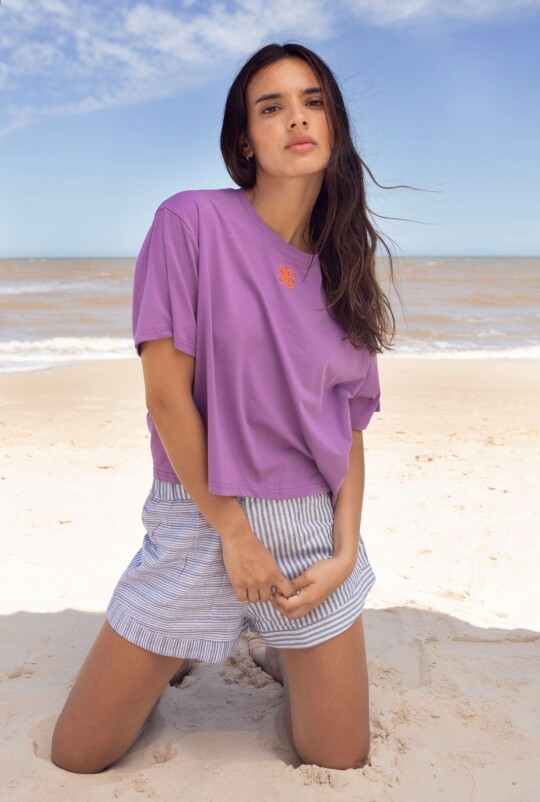 Remera Tag Lila