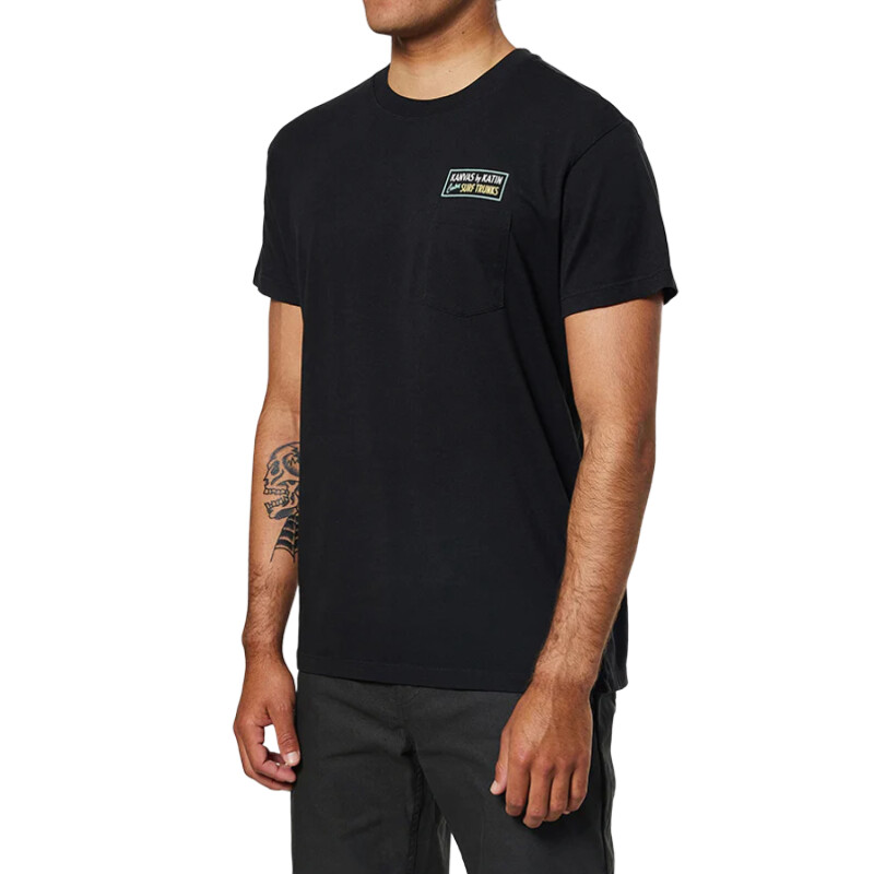 Remera Katin Signage Pocket - Negro Remera Katin Signage Pocket - Negro