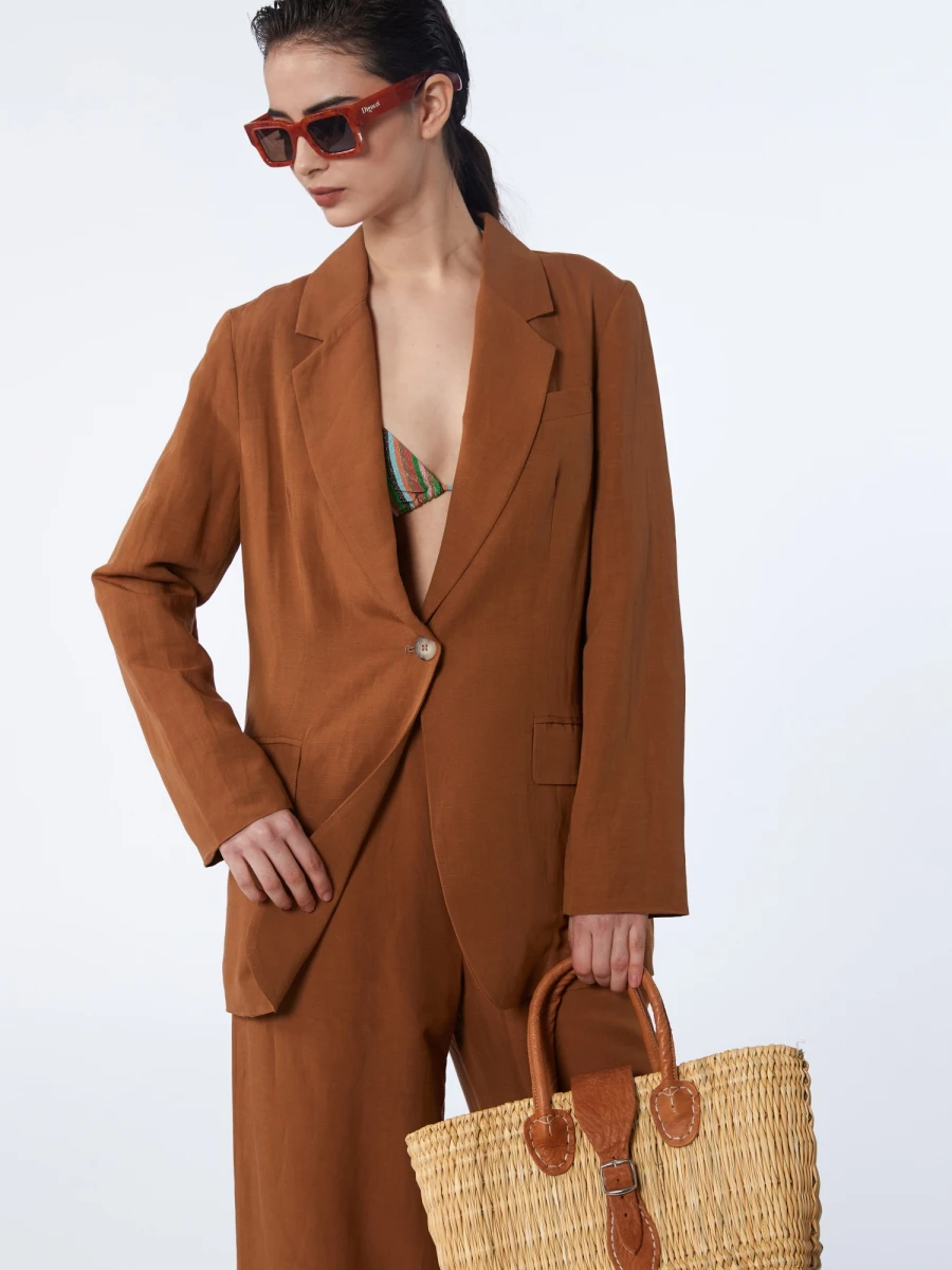 BLAZER 