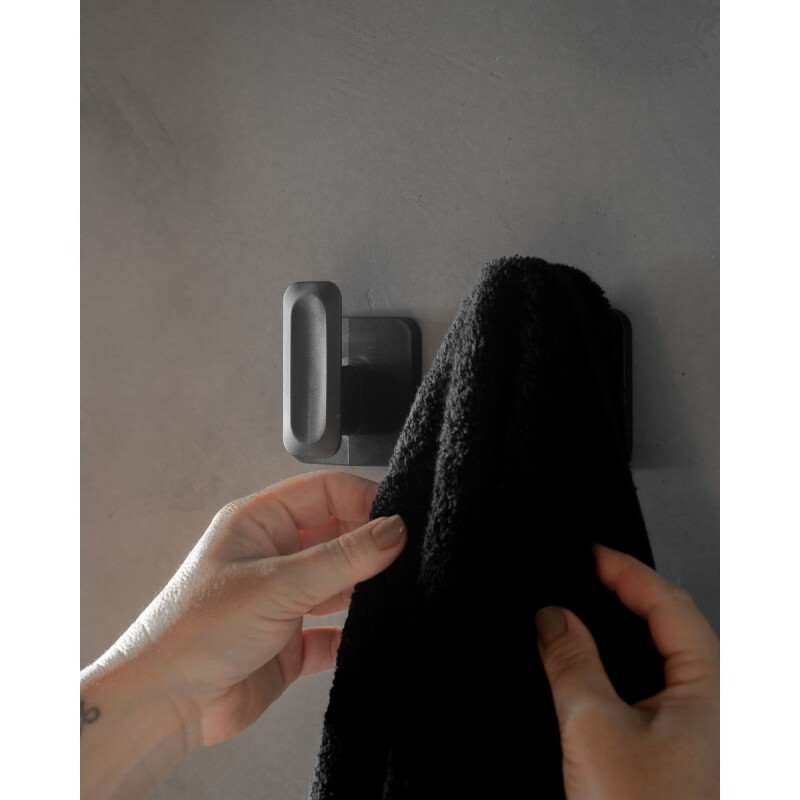 Set x2 percheros de baño con adhesivo resistente Negro