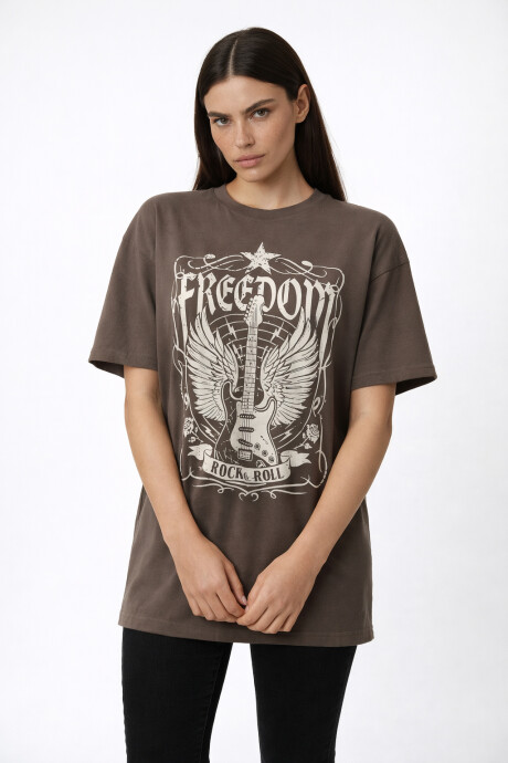 Remera Cervera Estampado 5