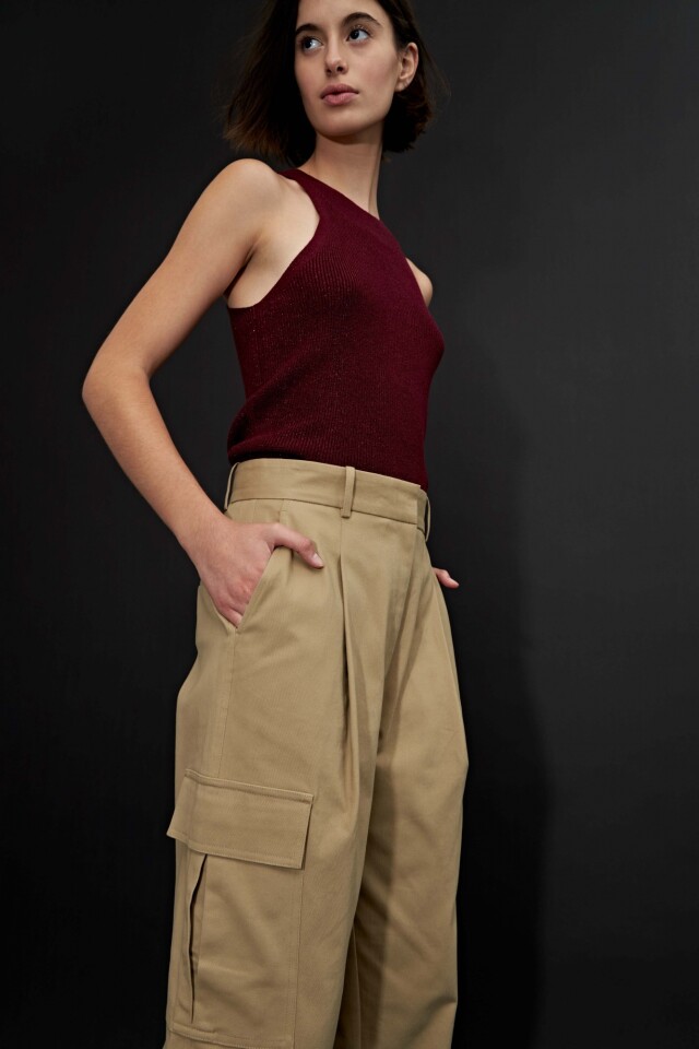 Pantalón cargo pinzado khaki