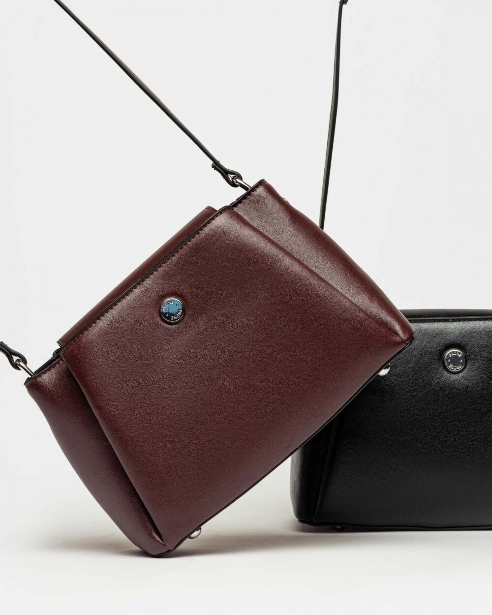 Bandolera Raix en efecto cuero liso Bordeaux