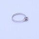 Anillo solitario platino y brillante. Anillo solitario platino y brillante.