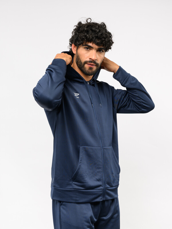 Campera Deportiva Training Core Umbro Hombre 002