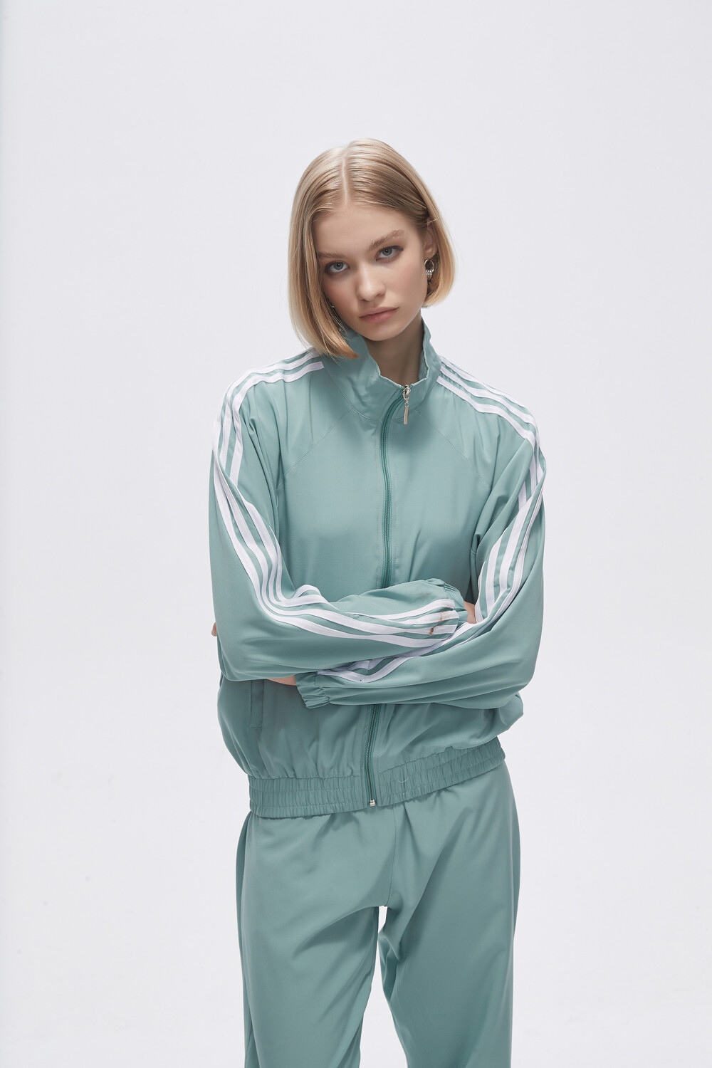 Campera Deportiva Bitex Verde Grisaceo