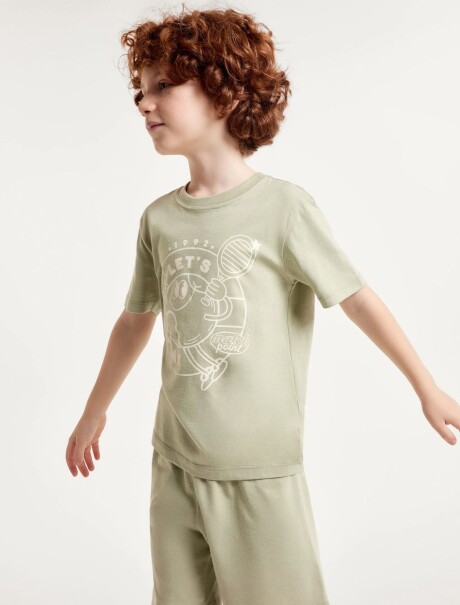 PIJAMA INFANTIL CON ESTAMPA Y BERMUDA VERDE