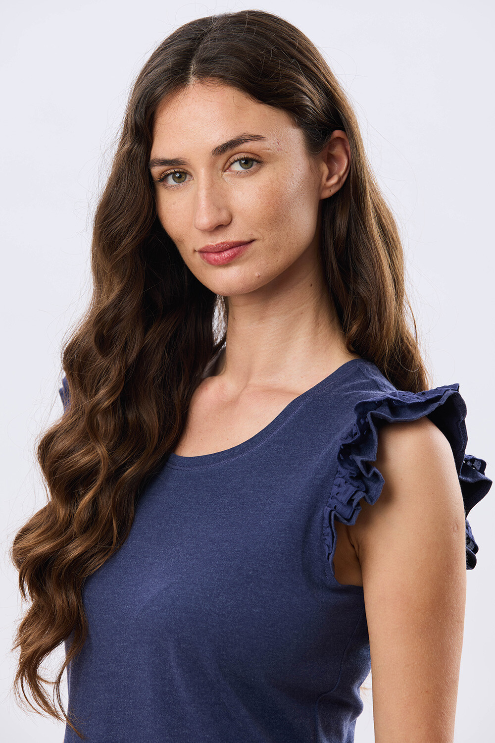 REMERA DE ALGODÓN CON BRODERIE Azul