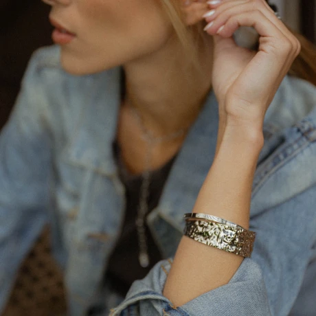 Brazalete MAFALDA en acero Brazalete MAFALDA en acero