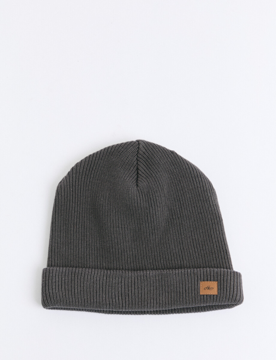 700515 GORRO TEJIDO HARRY Gris Oscuro