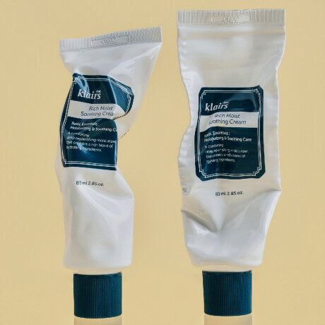 Crema hidratante, reparadora y calmante enriquecida Dear Klairs Rich Moist Soothing Cream (80 grs) - PREVENTA - Disponible 3/7 Crema hidratante, reparadora y calmante enriquecida Dear Klairs Rich Moist Soothing Cream (80 grs) - PREVENTA - Disponible 3/7