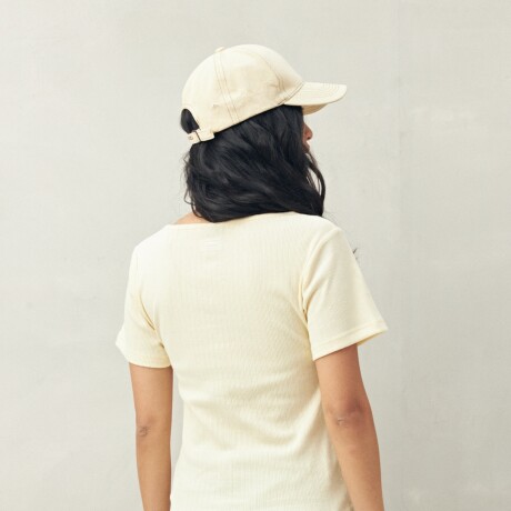 REMERA GORAN AMARILLO PASTEL