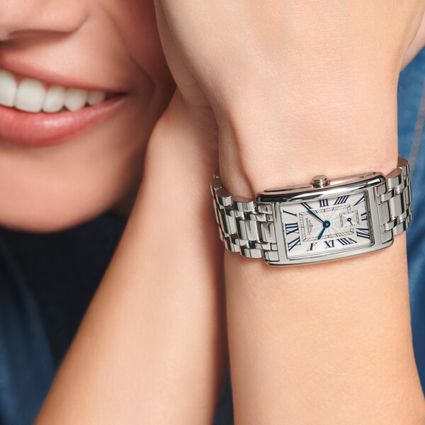 Reloj LONGINES Dolcevita de acero con esfera plateada Reloj LONGINES Dolcevita de acero con esfera plateada