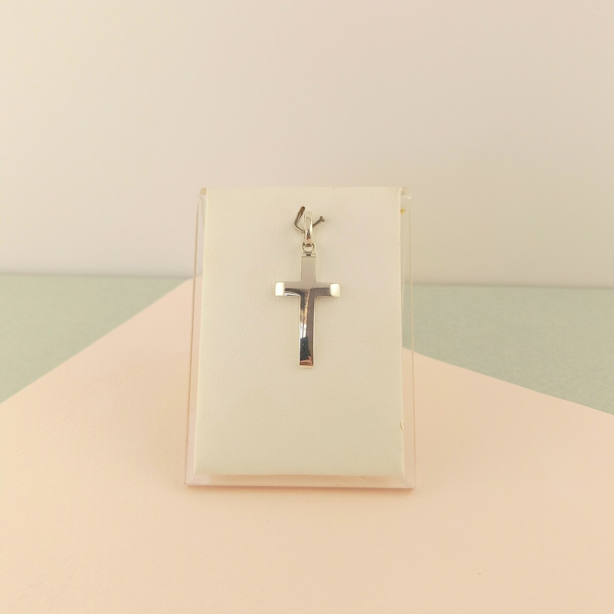 Cruz de plata 925. 