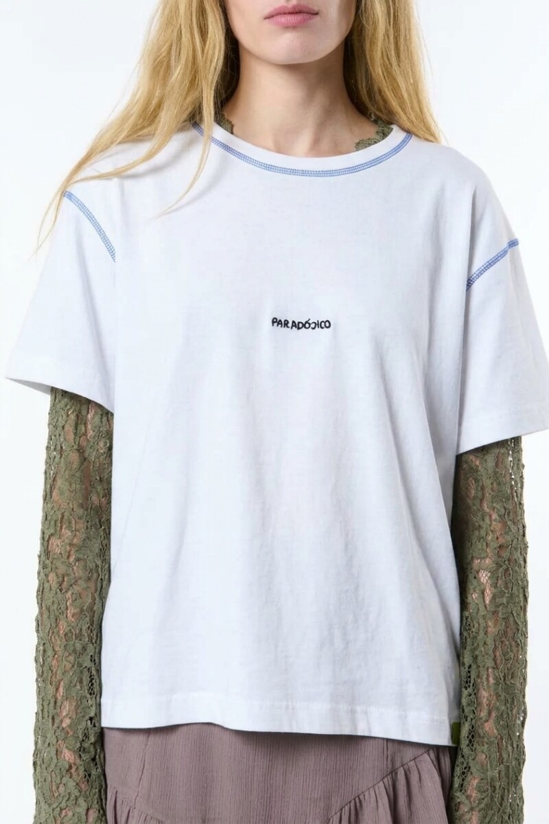 Remera Paradójico blanco