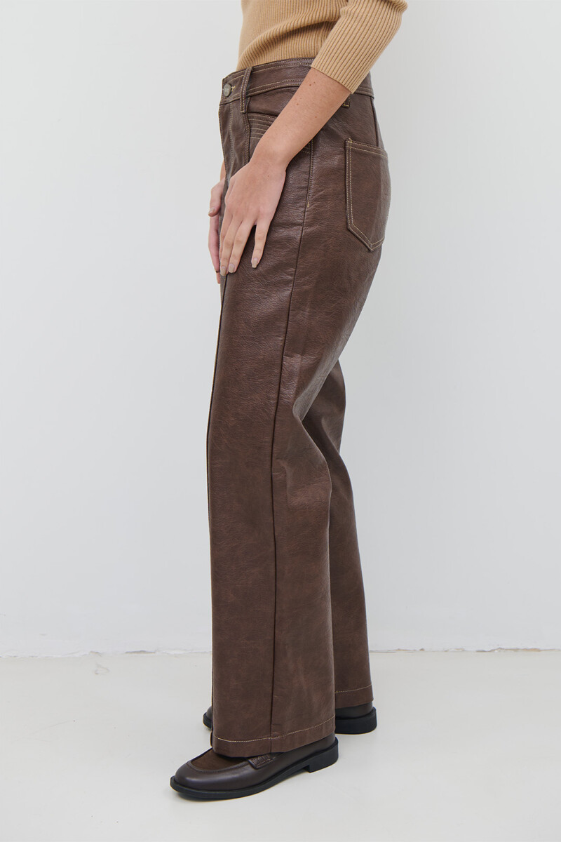 PANTALON VEGANO MARRON