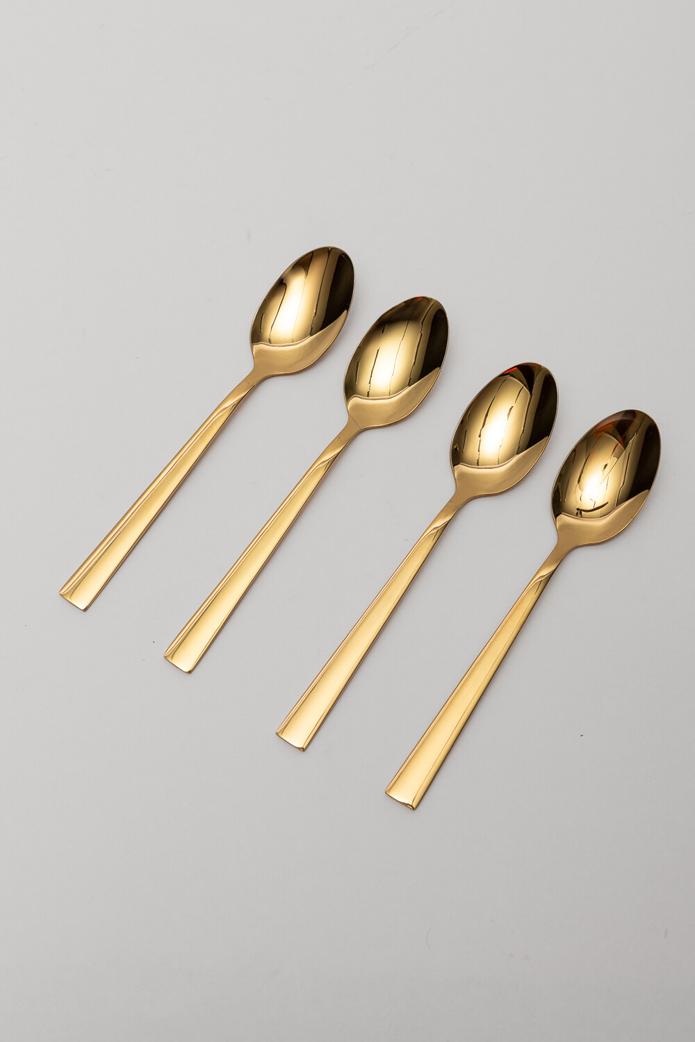 Cuchara Asher De Postre Set 4 Un. Dorado Brillante Color Unico