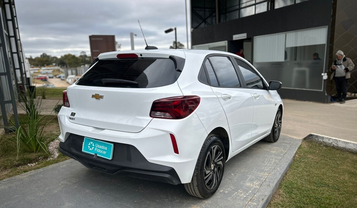 Chevrolet Onix LT 1.0 - 2026 Chevrolet Onix LT 1.0 - 2026