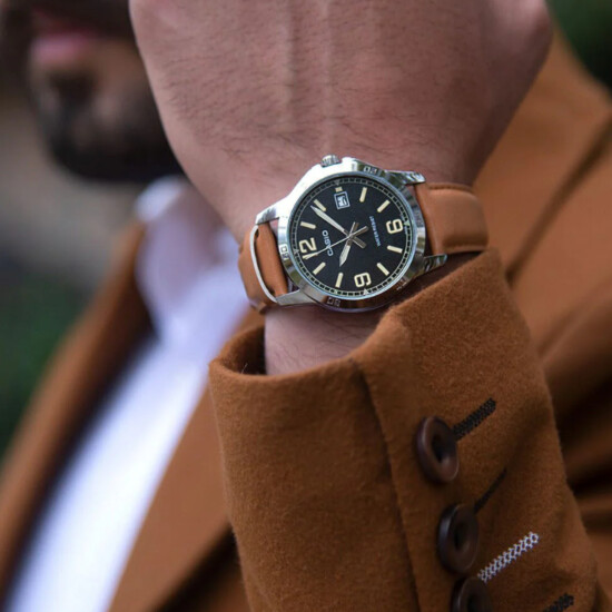 Reloj CASIO MTPV004L-1B2UDF en Cuero Marron Esfera 42mm 0