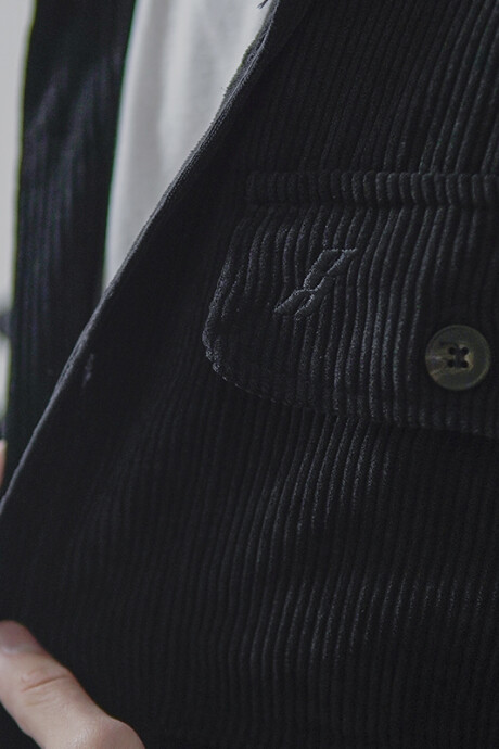 Camisa Pulau Saki Negro