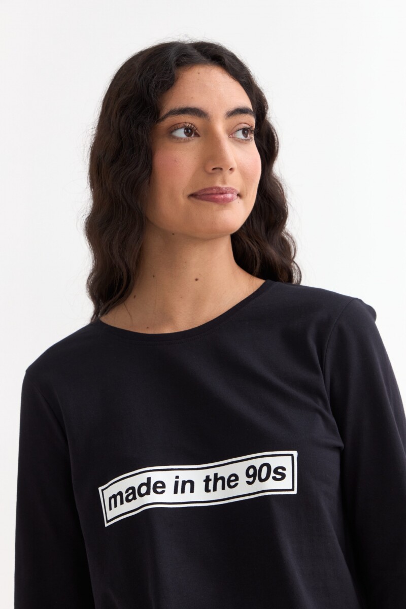 Remera m/l cuello a la base estampada BLANCO Y NEGRO