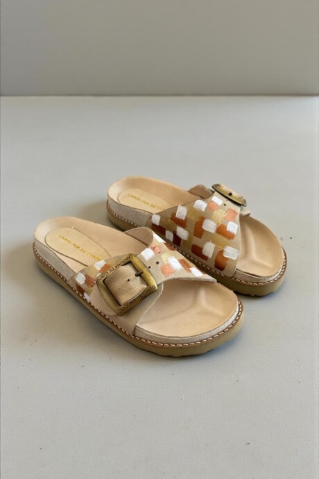 Sandalias KIRA Natu Con Arte Dorado Sandalias KIRA Natu Con Arte Dorado