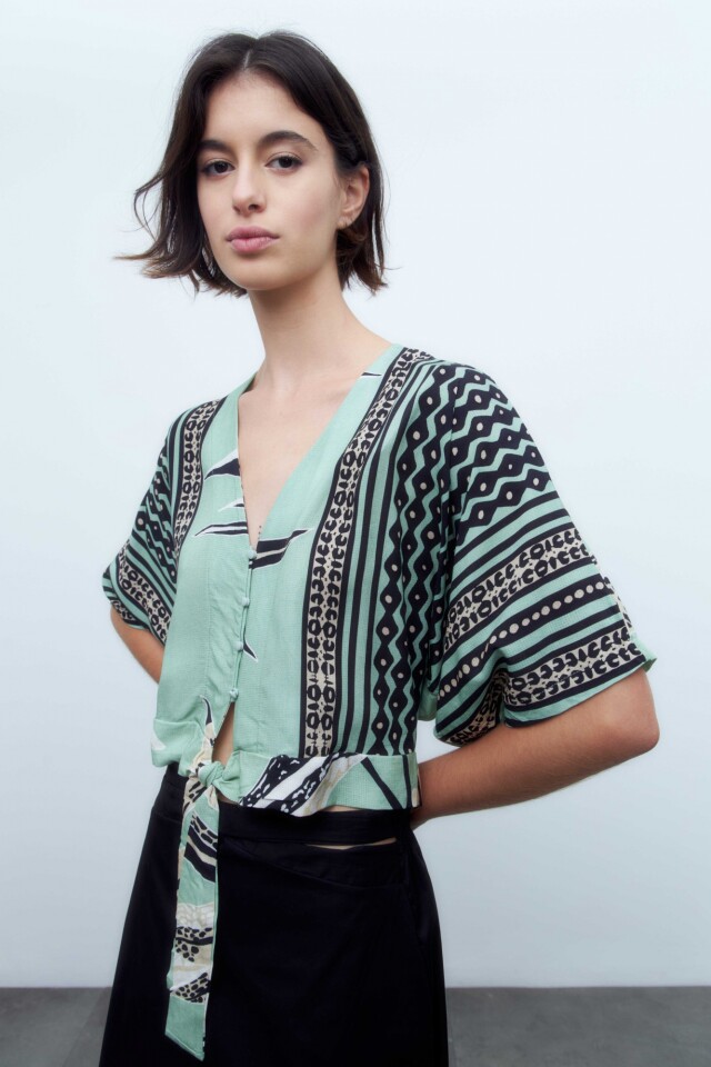 Blusa estampada con nudo verde pastel